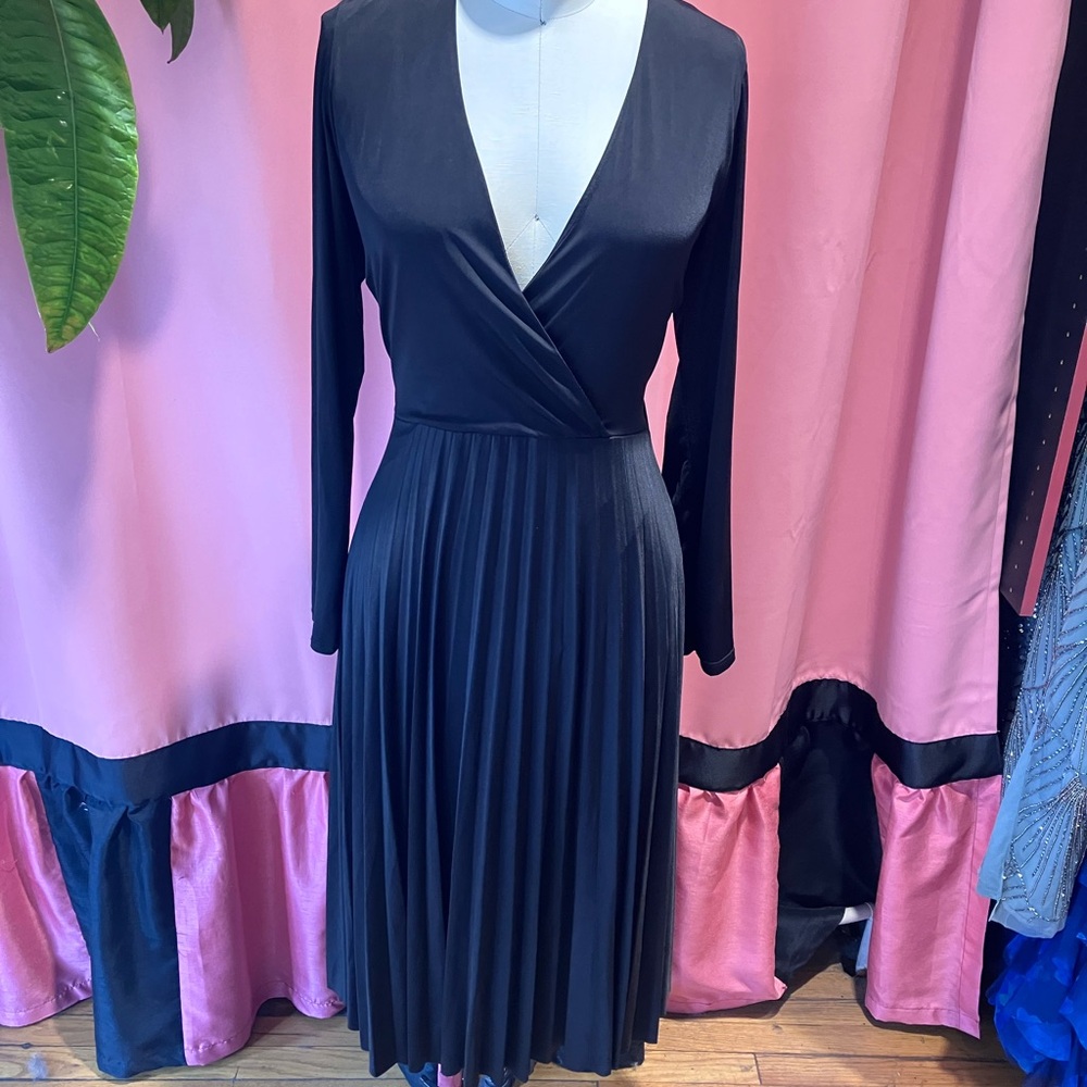 Glamour Black Pleated Wrap Dress Long Sleeve V-Neck